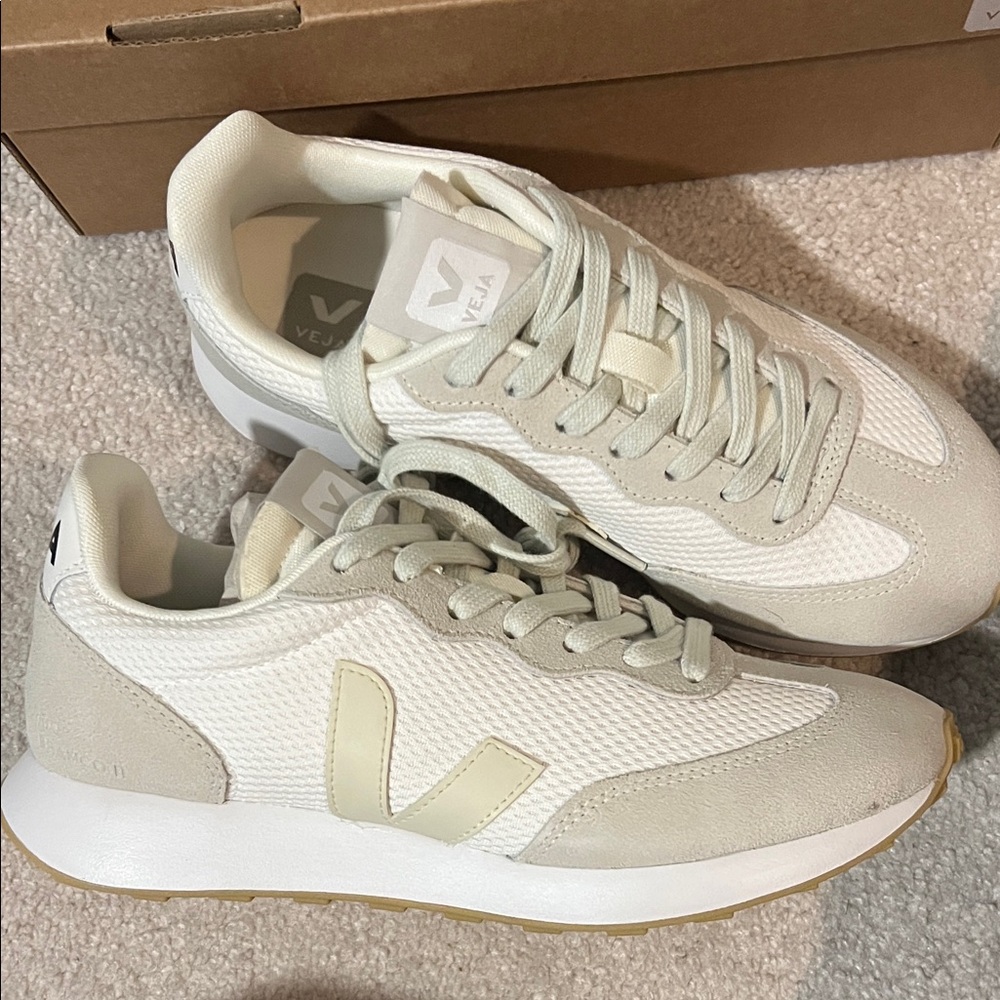 Veja Rio Branco II Sneakers